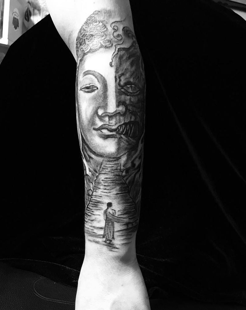 包小臂未完成，正面一侧纹身图片