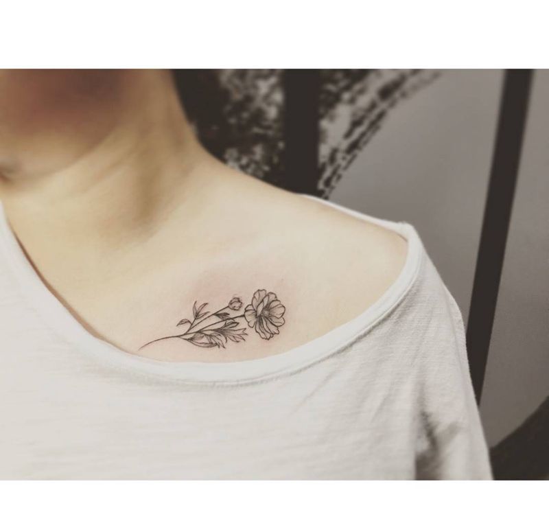 锁骨纹身纹身图片_插画清新胸部颈部静物植物纹身图案