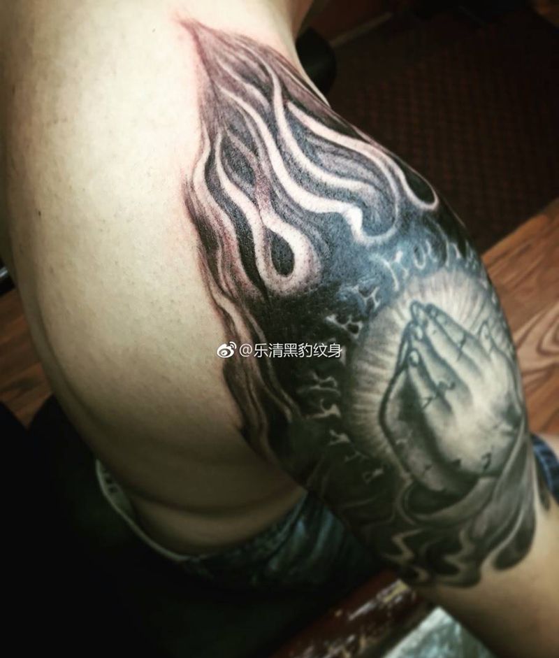 旧图添加火焰纹身图片