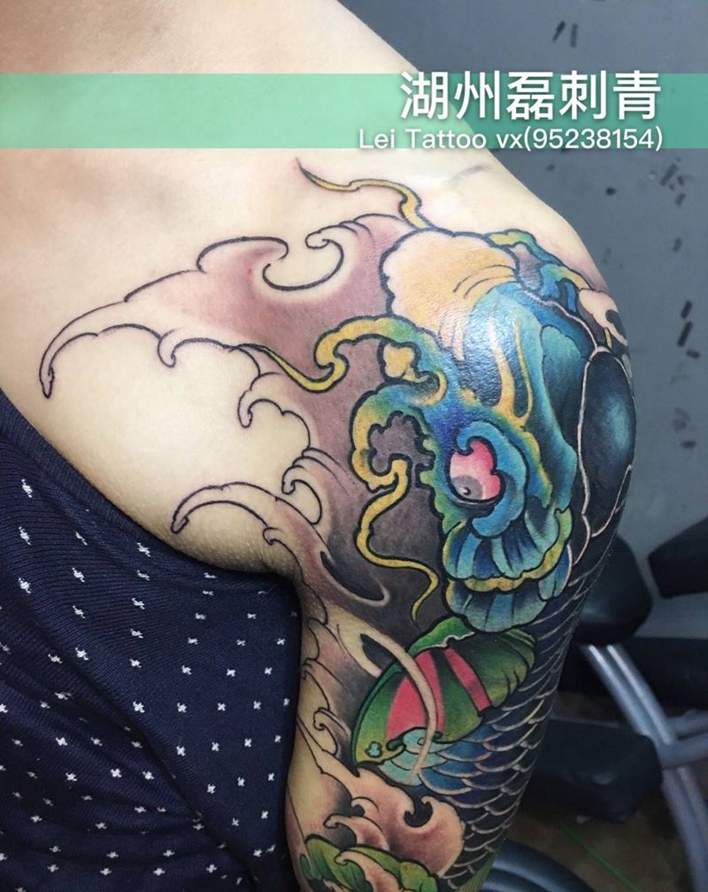 鲤鱼遮盖纹身图片