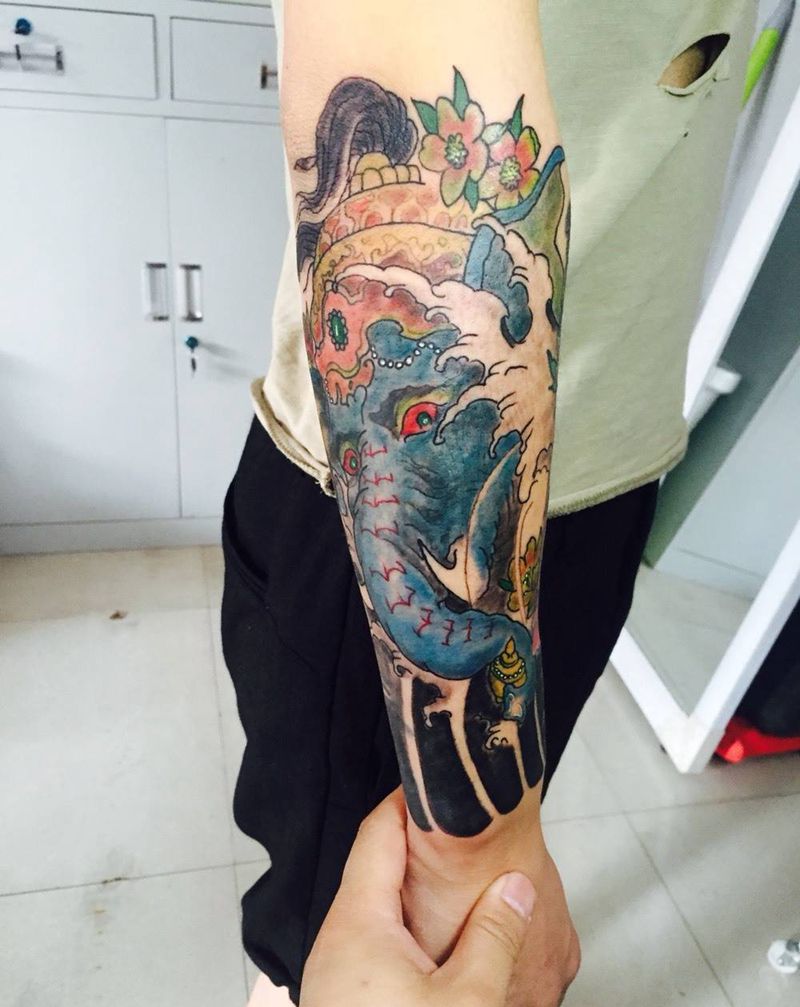 包小臂纹身图片