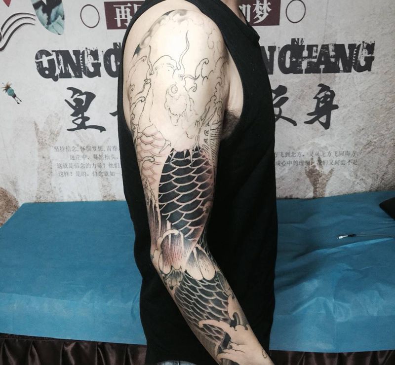 花臂鱼。半成品纹身图片