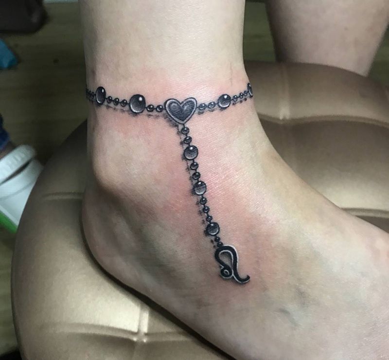 脚链纹身图片
