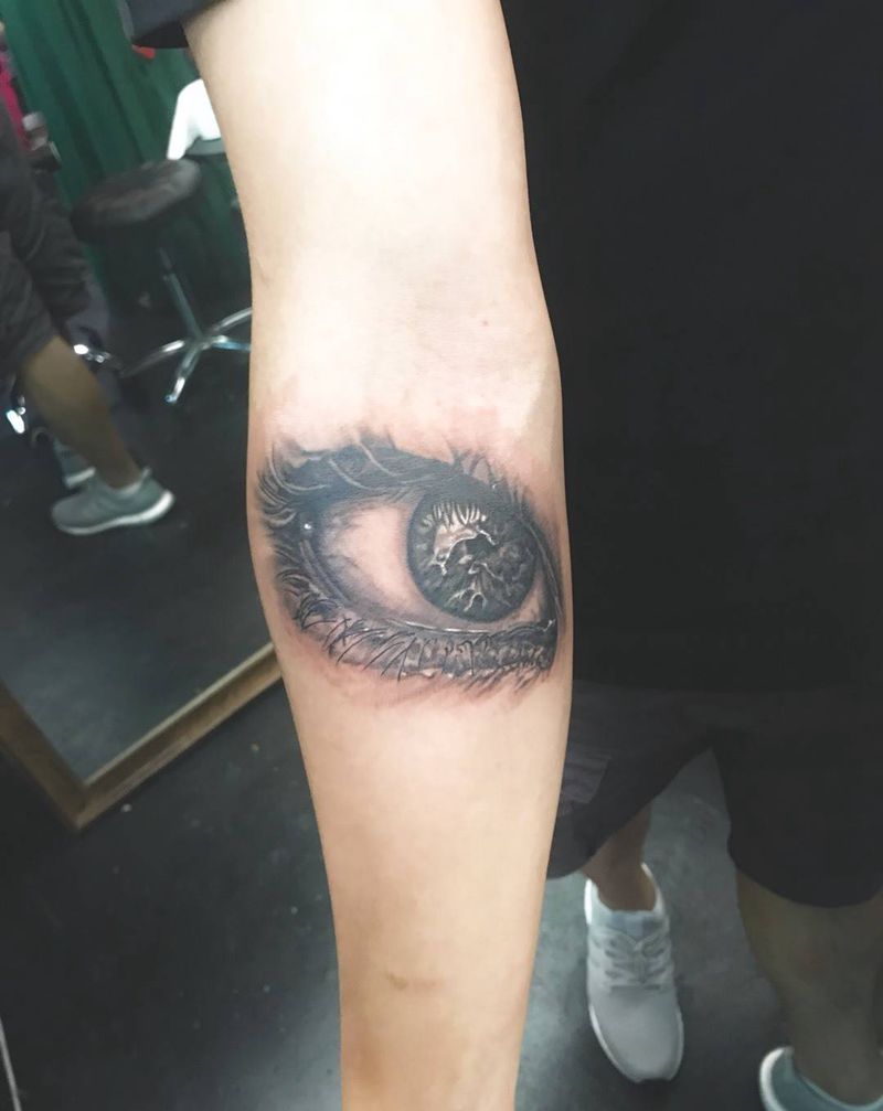 眼睛纹身图片