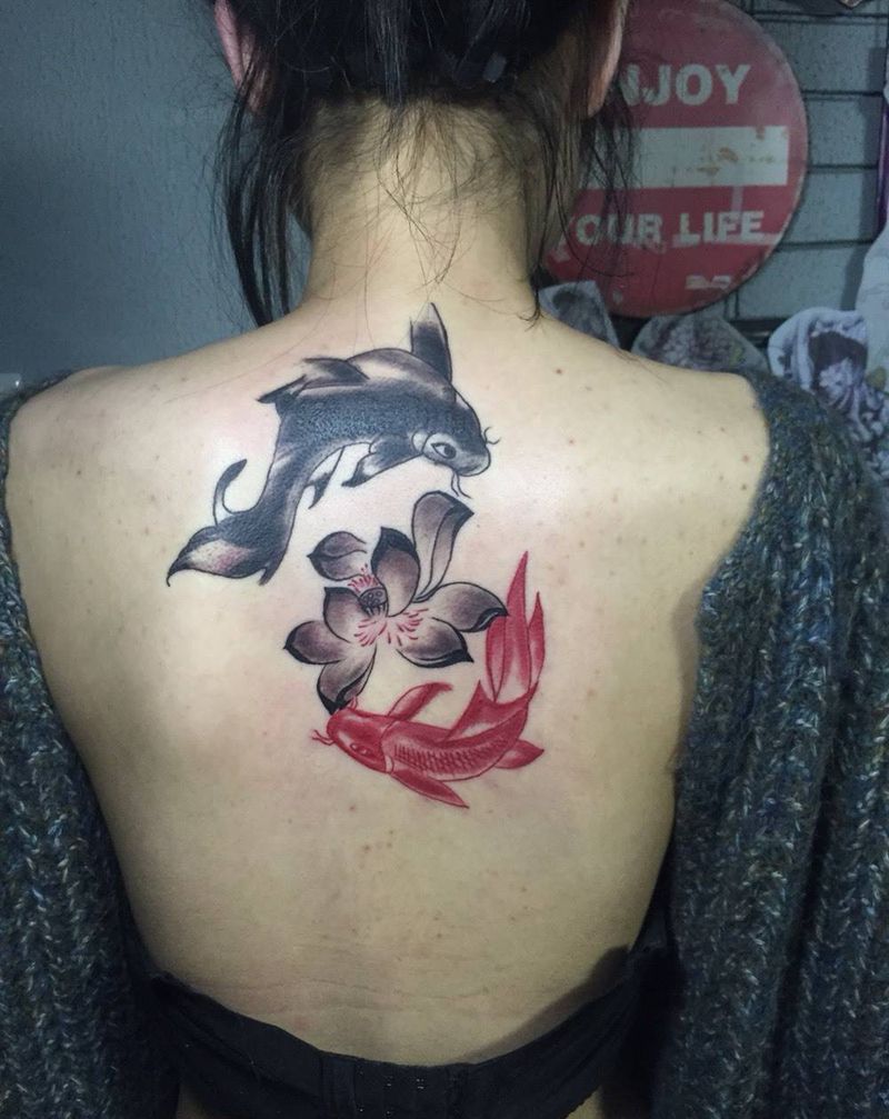 水墨鱼覆盖纹身图片