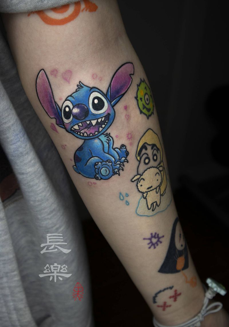 可可爱爱纹身图片_手臂手部水彩New School可爱史迪仔纹身图案