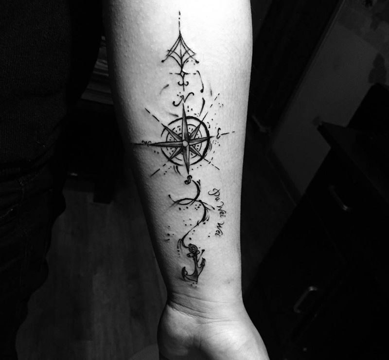 指南针完成纹身图片