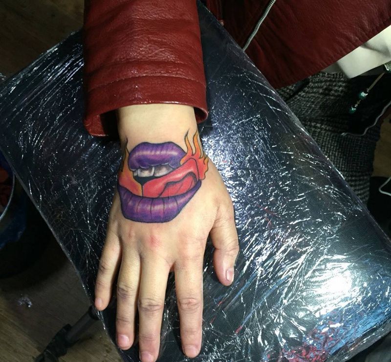 性感嘴巴纹身图片