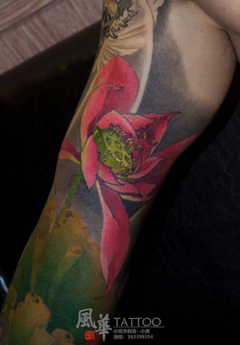 进度纹身图片_手臂手部新传统老传统荷花纹身图案