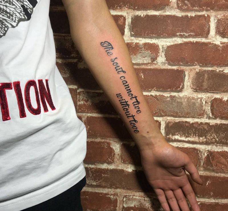 1小时左右的图纹身图片