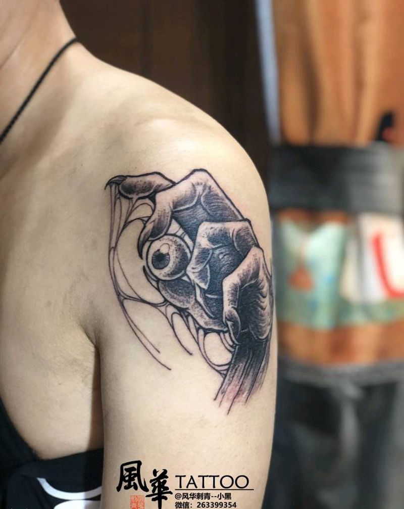 魔爪眼珠纹身图片_肩部手臂欧美写实点刺暗黑纹身图案