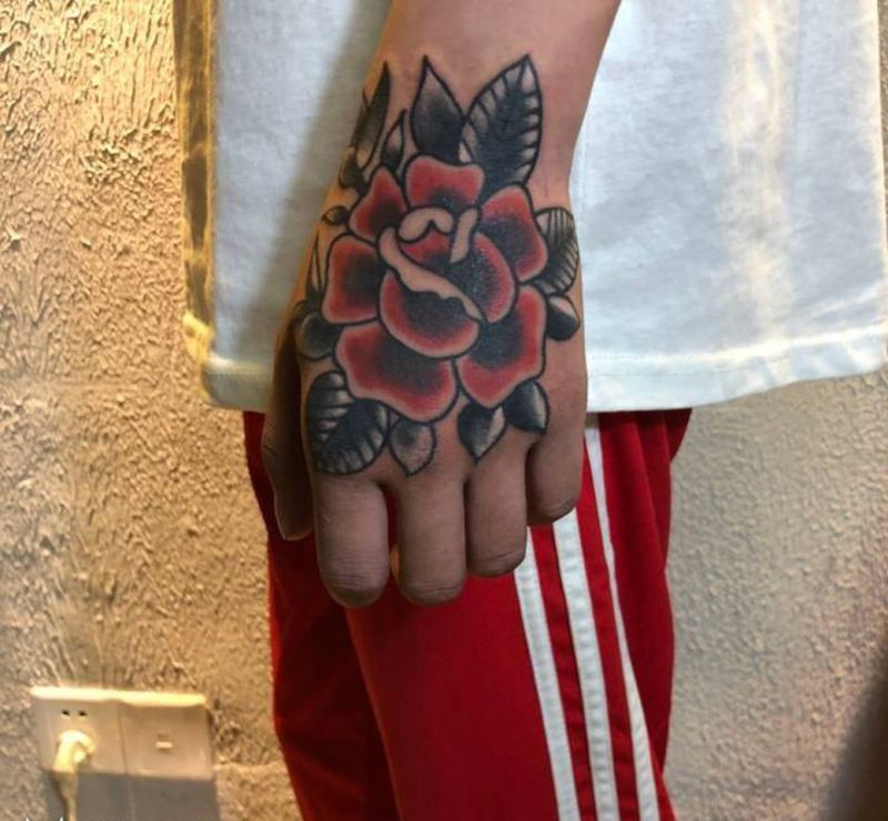 花手 与小鸟纹身图片