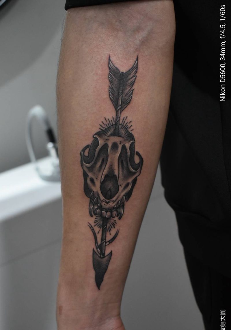 一箭爆头纹身图片_手臂欧美写实纹身图案