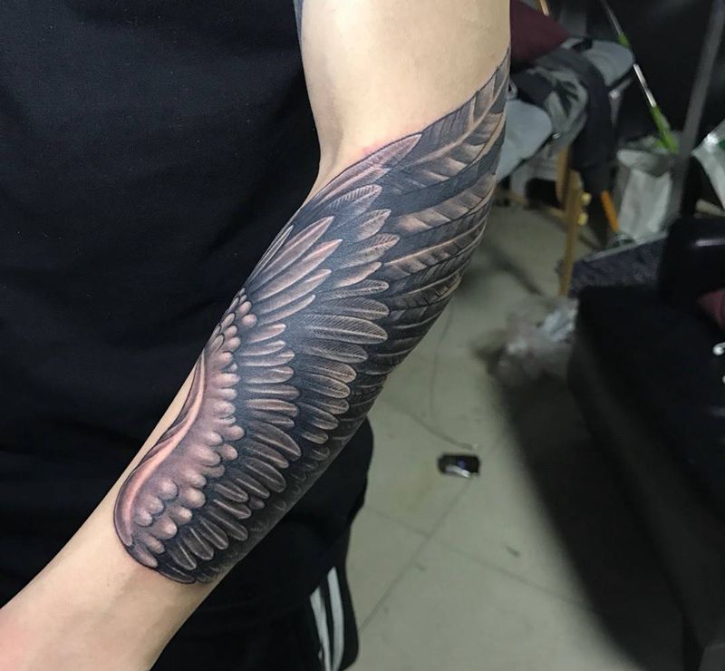 翅膀纹身图片