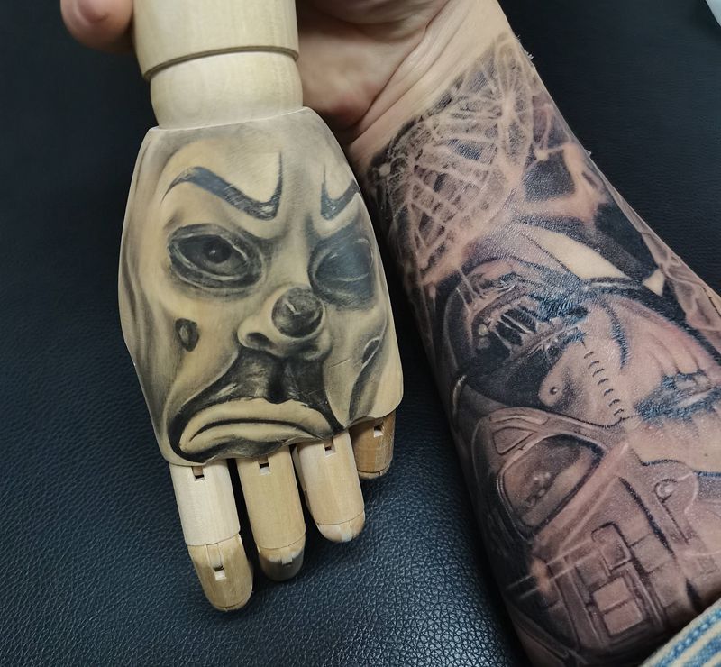 纹木纹身图片_手部欧美写实暗黑纹身图案