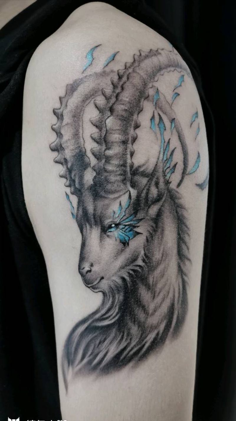 白羊座大羚羊纹身图片_手臂欧美写实纹身图案