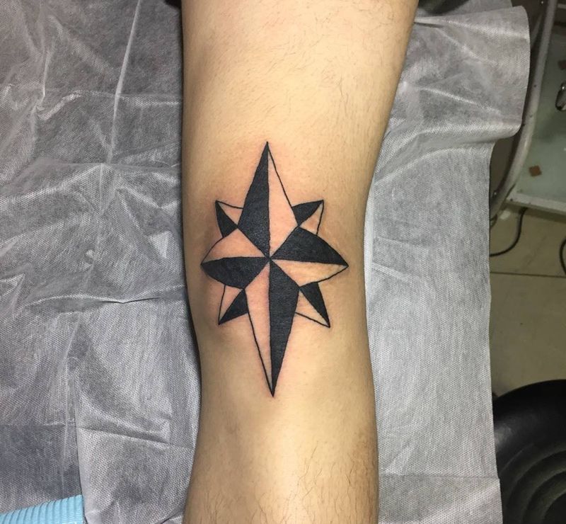 八角星纹身图片