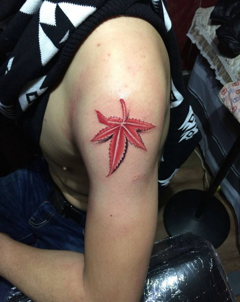 枫叶纹身图片