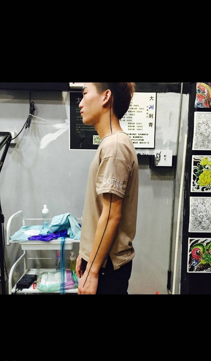 线纹身图片_成品颈部肩部手臂手部图腾几何纹身图案