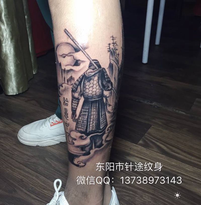 至尊宝纹身图片_脚部老传统纹身图案