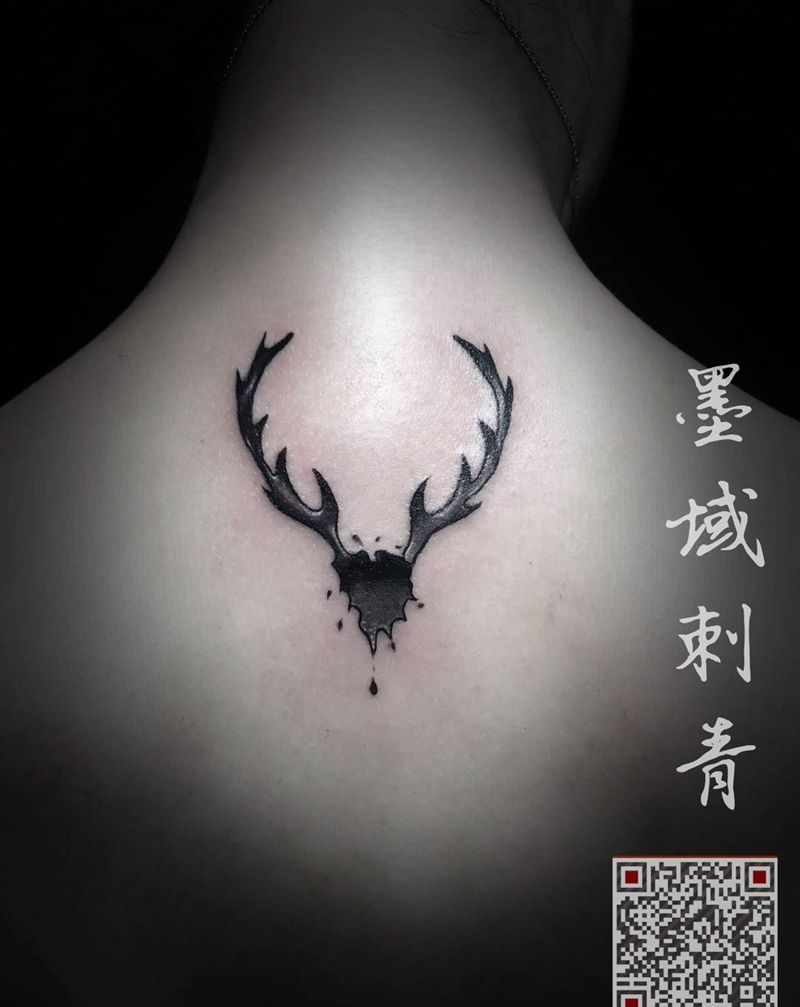 鹿角纹身图片