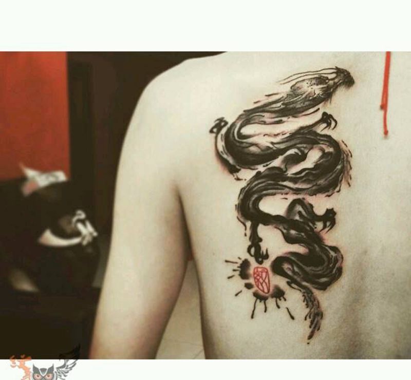 水墨龙纹身图片