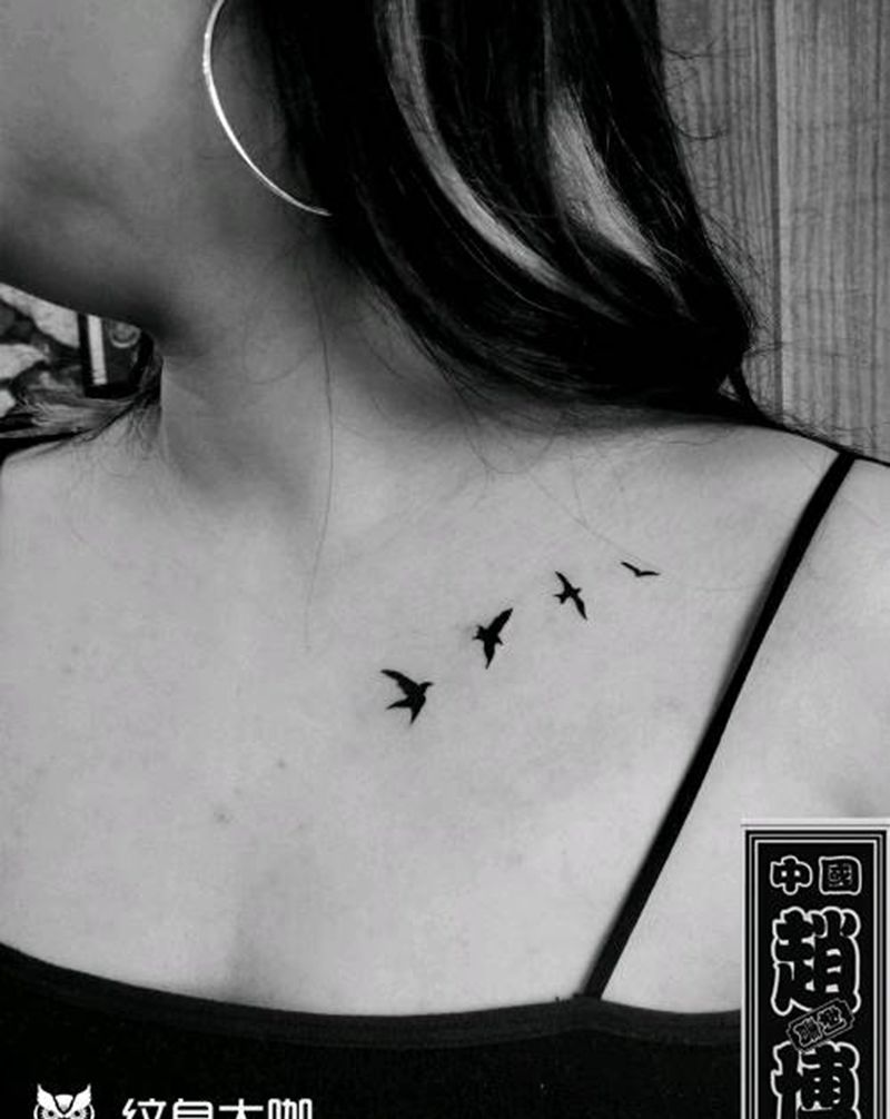 小鸟纹身纹身图片_胸部图腾小鸟 小清新纹身图案