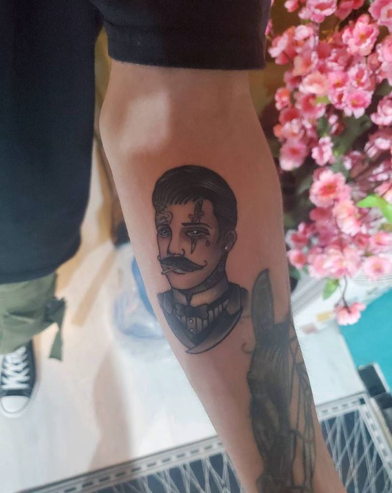 绅士纹身图片_手臂Old School纹身图案