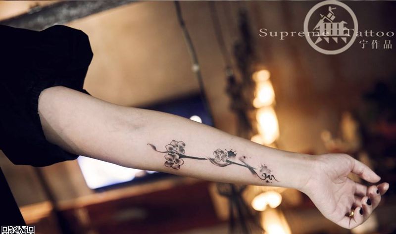 驻店师小作品纹身图片_成品手臂肩部清新纹身图案