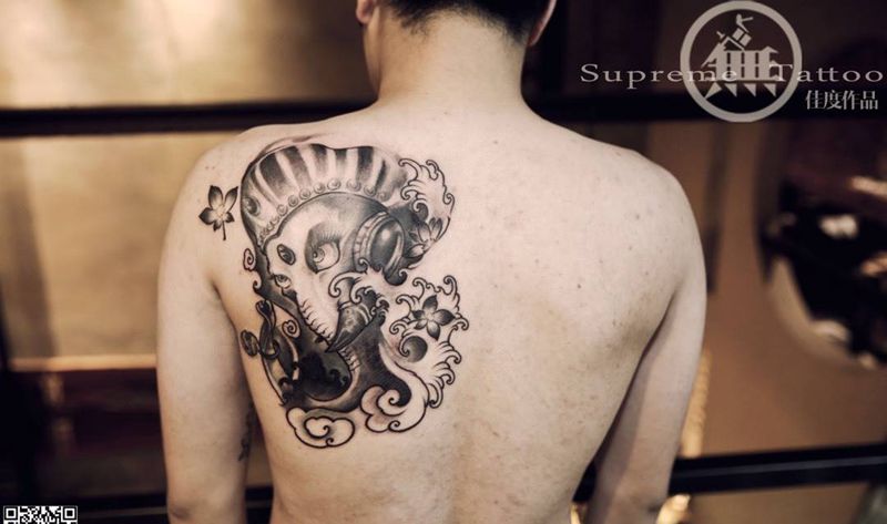 驻店师傅修改添加象神作品纹身图片_成品肩部欧美肖像清新动物原创纹身图案