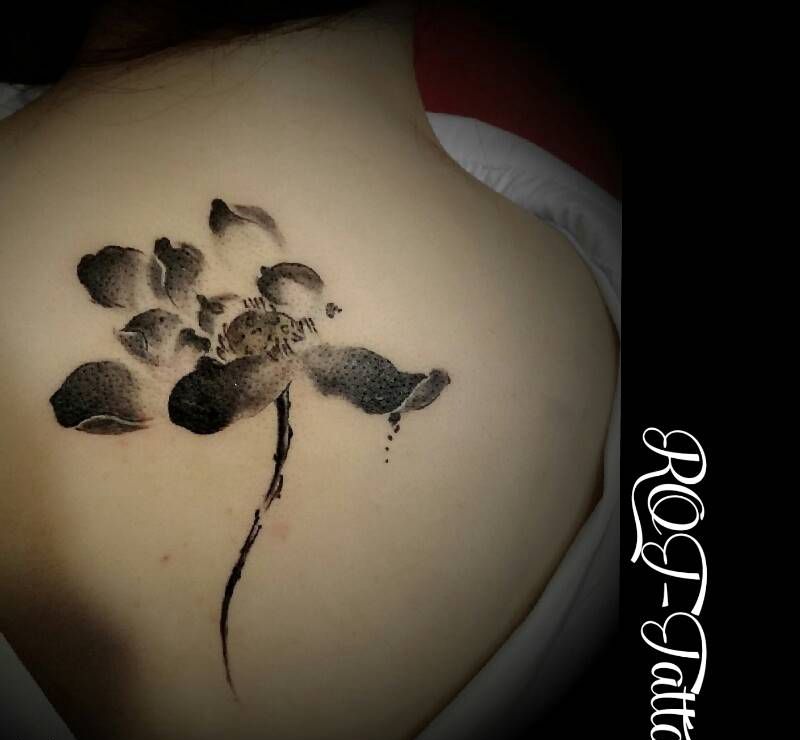 墨纹身图片_背部国画植物原创成品纹身图案