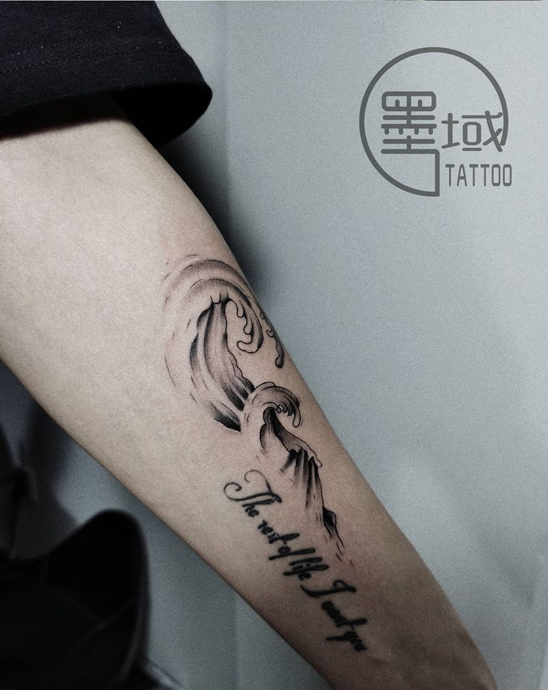 波浪纹身图片_新传统纹身图案