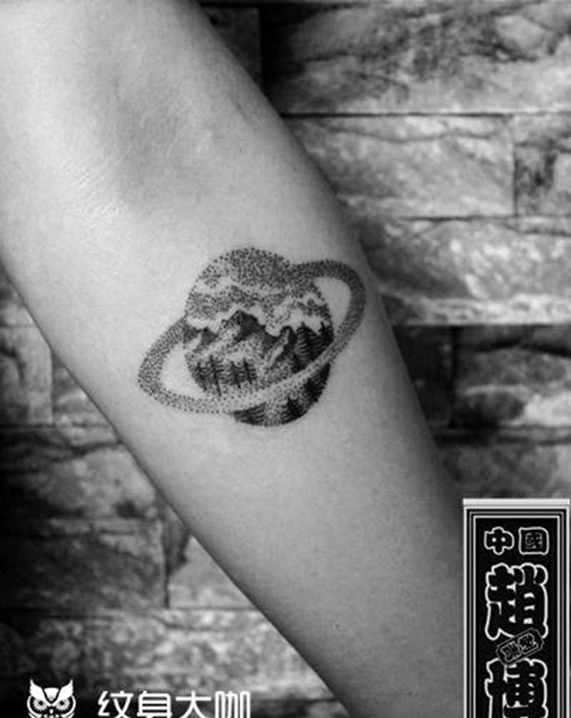 雪山星球纹身纹身图片_手臂欧美原创成品纹身图案