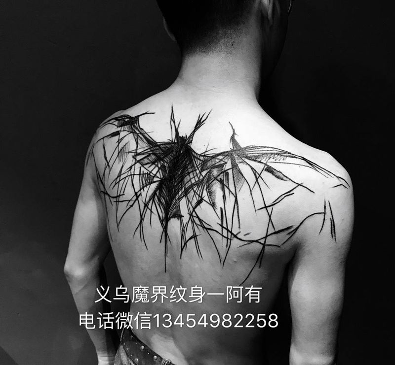 抽象翅膀纹身图片_成品背部欧美清新传统动物几何宗教鬼神图腾纹身图案
