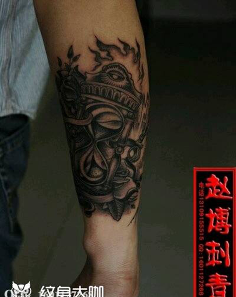 沙漏纹身纹身图片