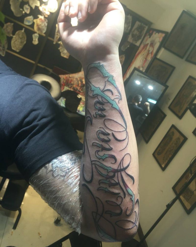 手绘奇卡诺 哥们喜欢骚彩纹身图片