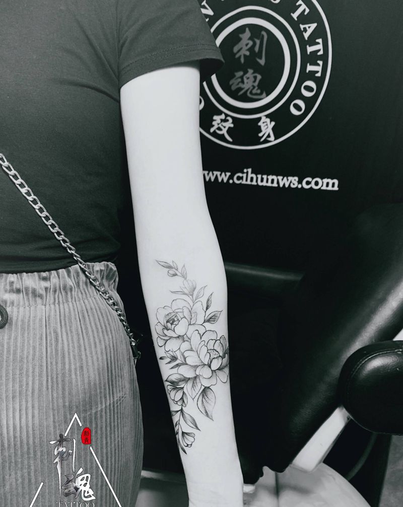 小作纹身图片_成品手臂几何植物动物欧美纹身图案