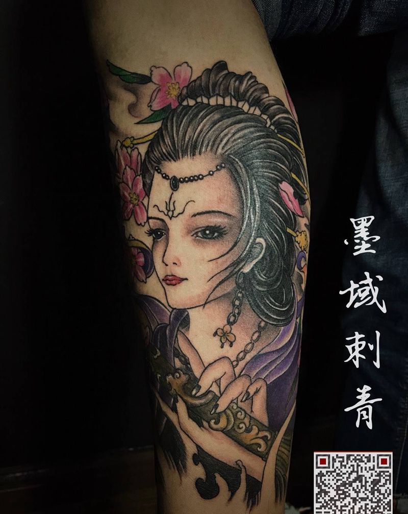 仕女纹身图片_手臂腿部新传统纹身图案