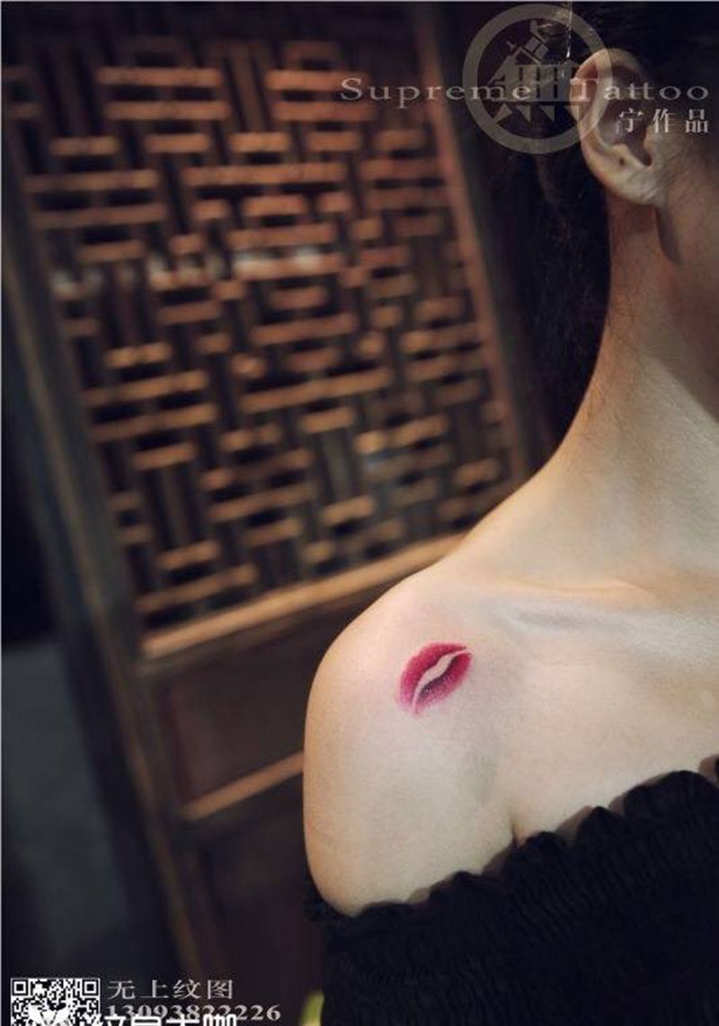 小纹身纹身图片_成品肩部胸部手臂几何字符情侣纹身图案