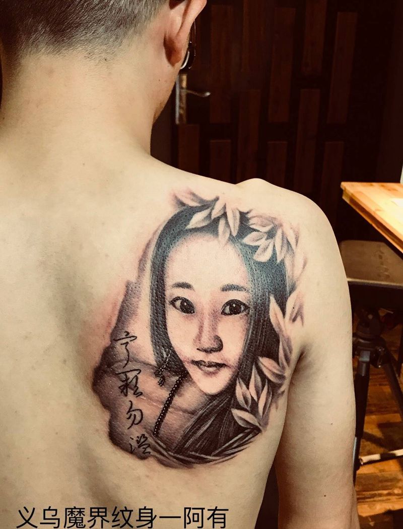 肖象纹身图片_成品人物写实肖像背部清新胸部原创情侣纹身图案