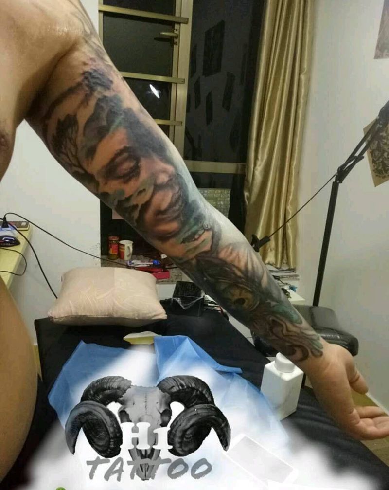 花臂 未完纹身图片