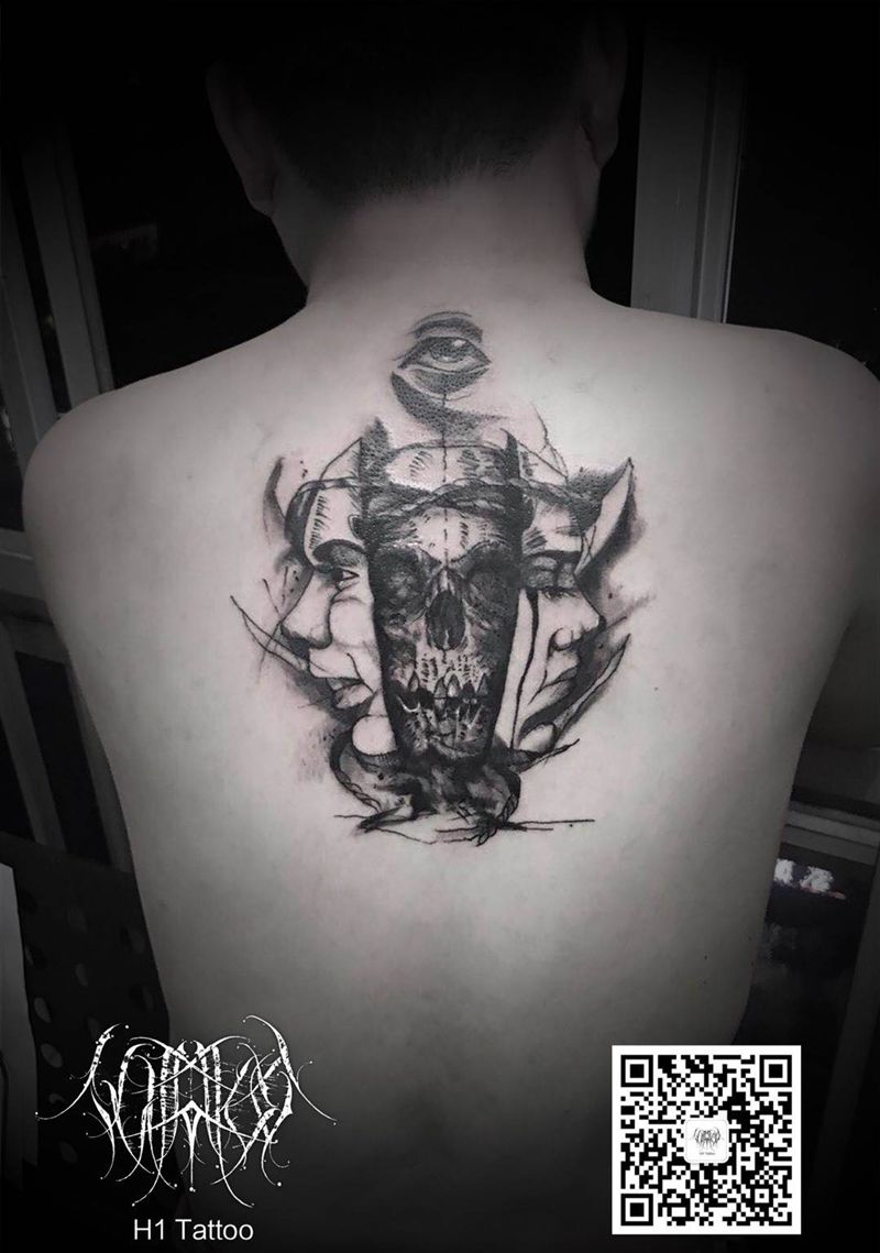 悲喜☠️纹身图片