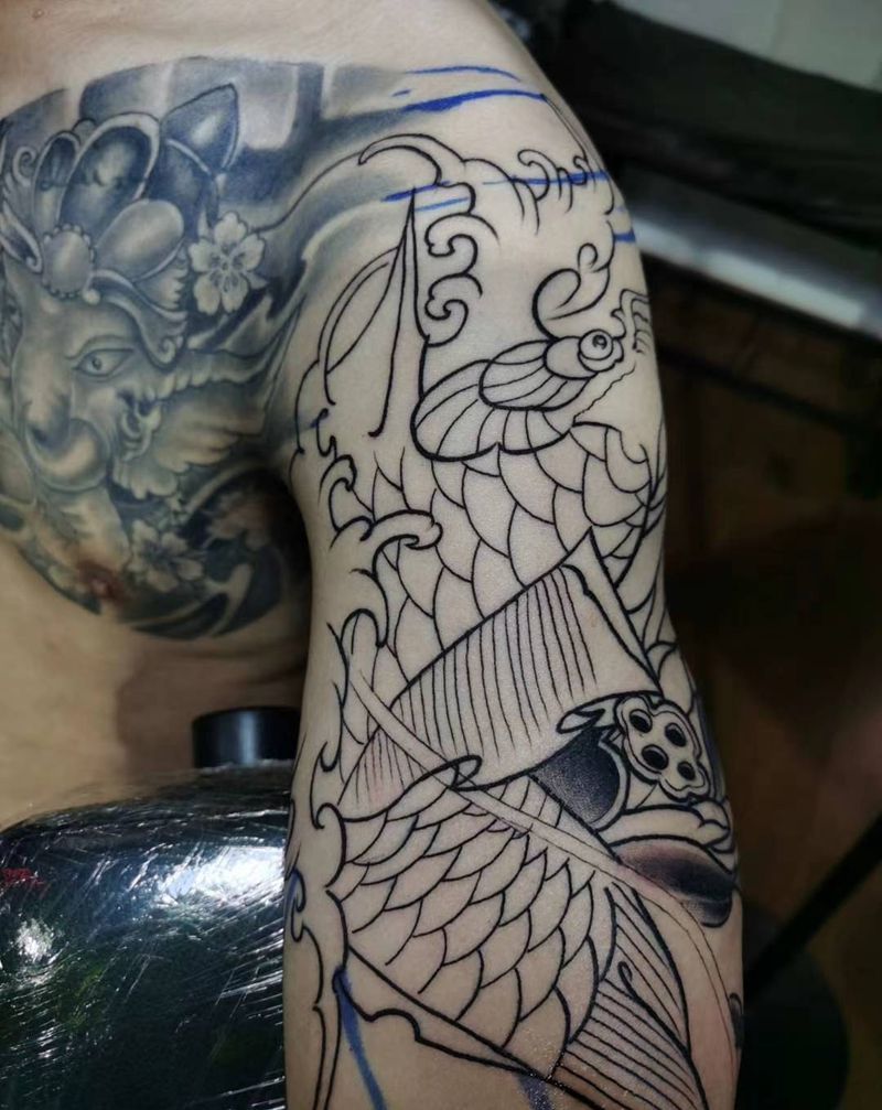 手臂鲤鱼纹身图片_新传统纹身图案