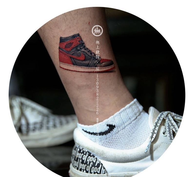 欧美风小图案纹身图片_成品脚部清新欧美写实原创无上纹图培训手稿学习纹身图案