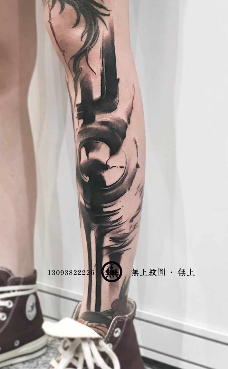 小腿书法纹身纹身图片_成品腿部字符原创无上纹图展会图腾纹身图案