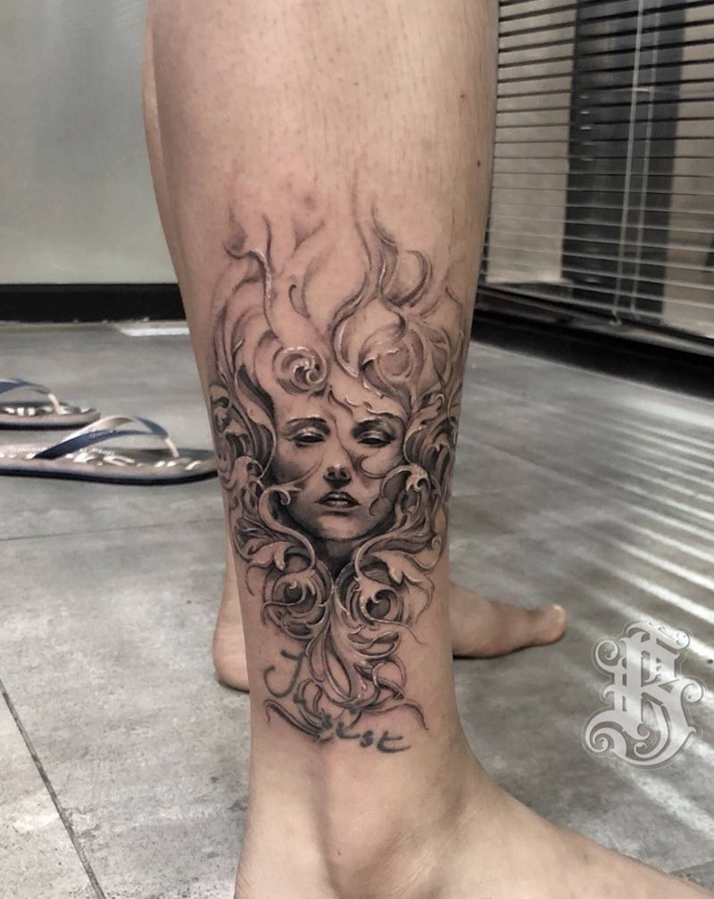 人物纹身图片_腿部欧美写实纹身图案