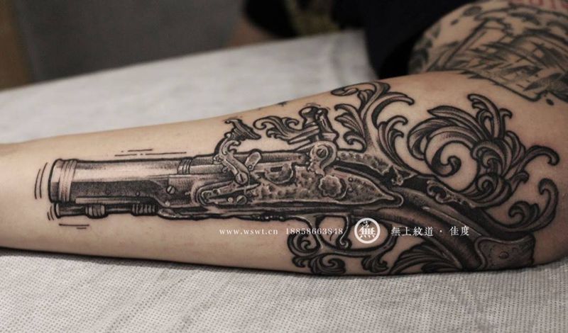 花枪纹身图片_成品手部清新欧美无上纹图培训招生纹身图案