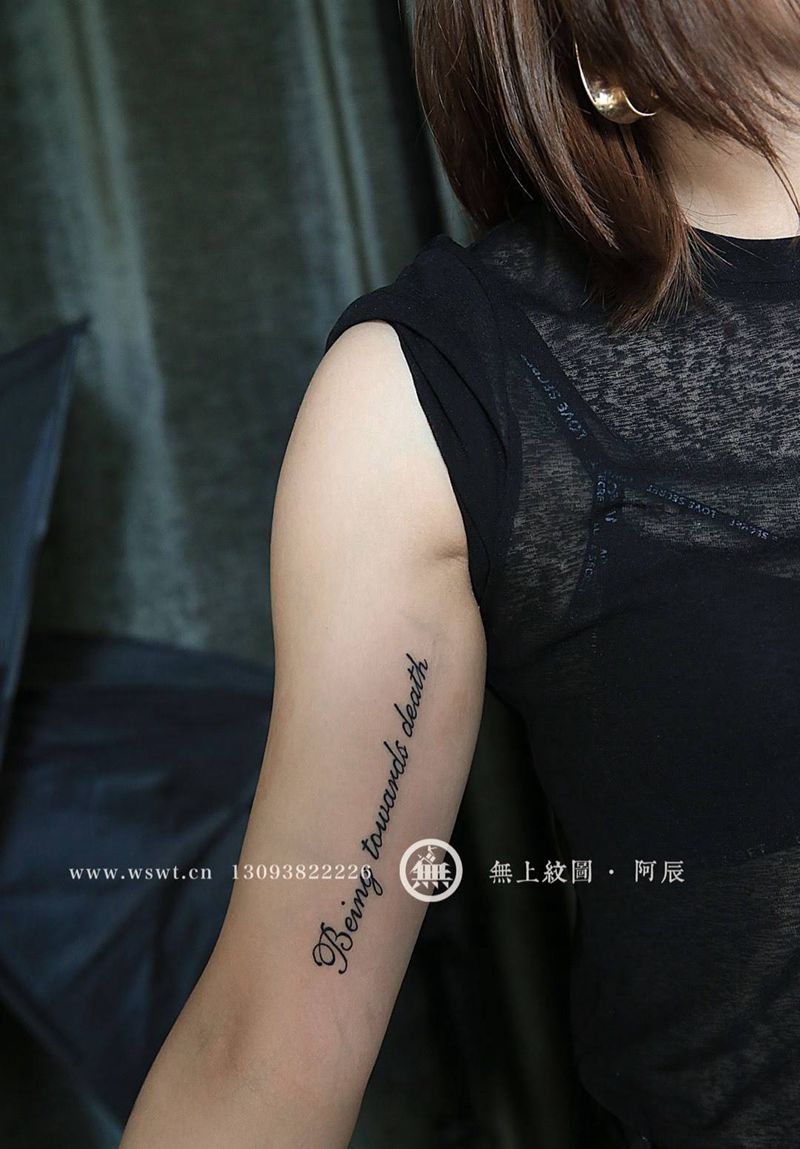 英文字母纹身纹身图片_英文手部清新纹身图案