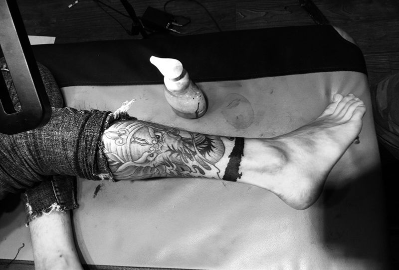 有故事得男人纹身图片