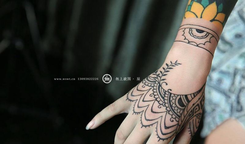 图腾纹身图片_成品手部欧美图腾无上纹图纹身图案